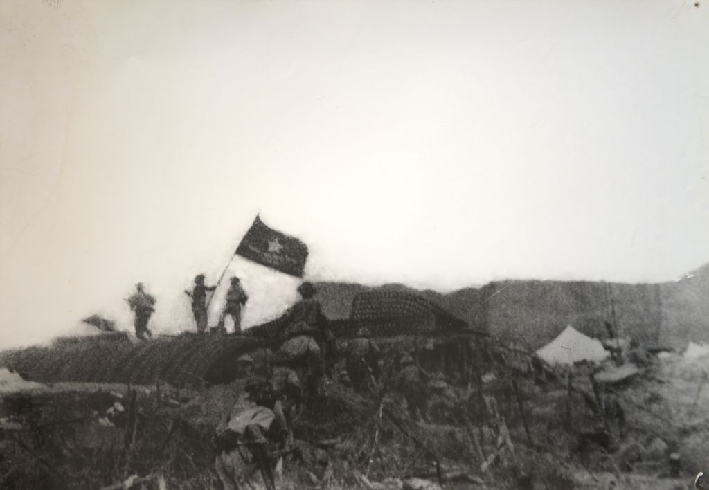 ບັ້ນ​ຮົບ​ດຽນ​ບຽນ​ພູ