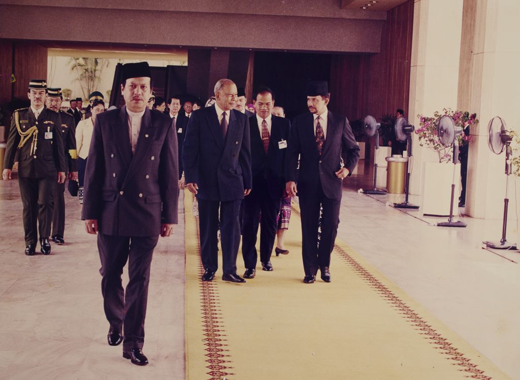 ທ່ານ ຄຳໄຕ ຢ້ຽມຢາມບູໄນ