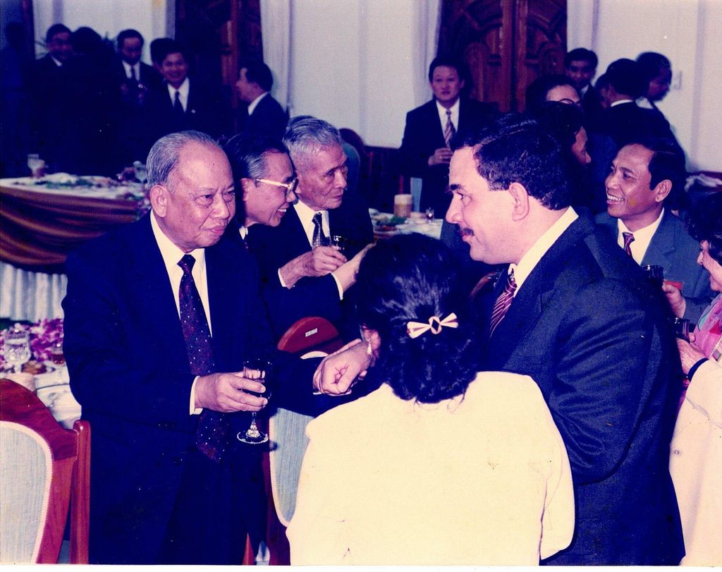 ການ​ນຳ​ລາວ​ໃນ​ງານ​ລ້ຽງ​ຕ້ອນ​ຮັບ​ແຂກ​ຕ່າງ​ປະ​ເທດ