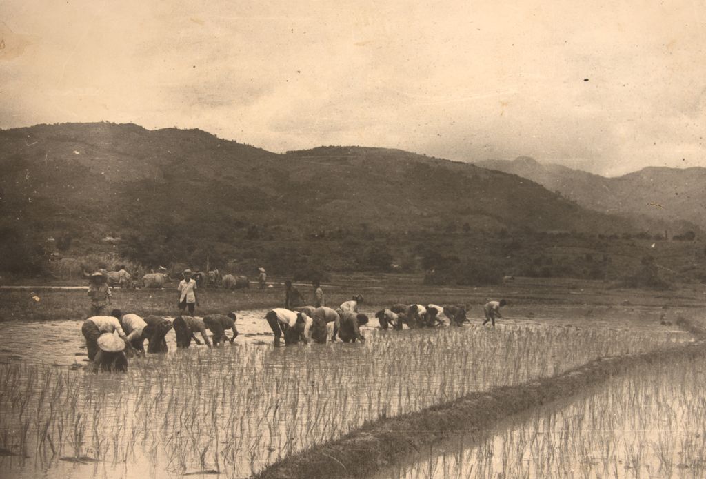 ກະ​ຫະ​ກອນ​ກະ​ເສດ