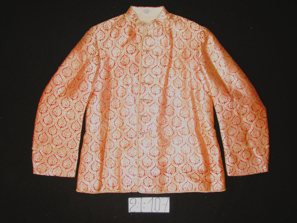 ເສື້ອເຢຍລະບັບ ຜ້າໄຫມສີແດງ