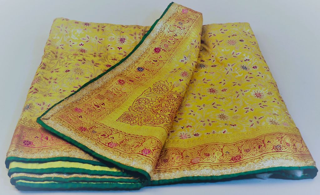 ຜ້າບິງ ຜ້າລາຍດອກໄຫມຄໍາ