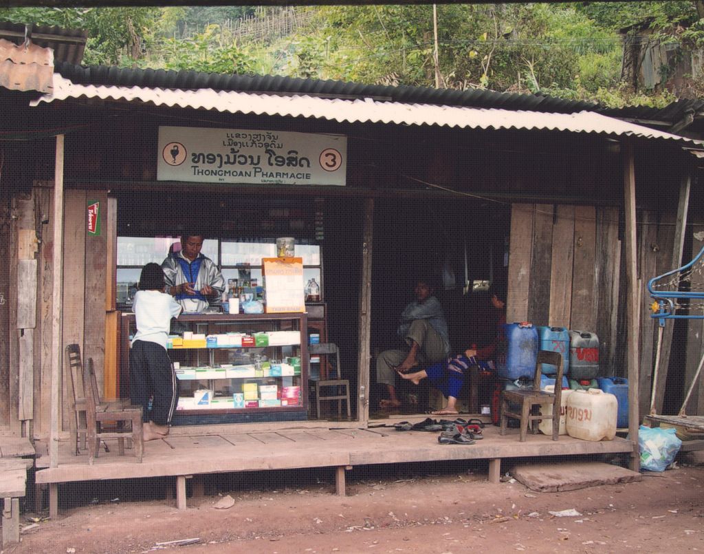 ຮ້ານ​ຂາຍ​ຢາ ຢູ່​ແຂວງວຽງ​ຈັນ