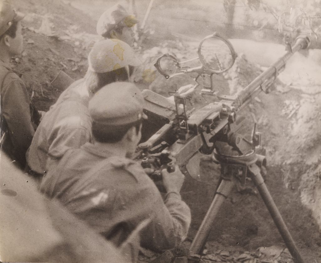 ກອງປືນໃຫຍ່ປ້ອງກັນອາກາດ