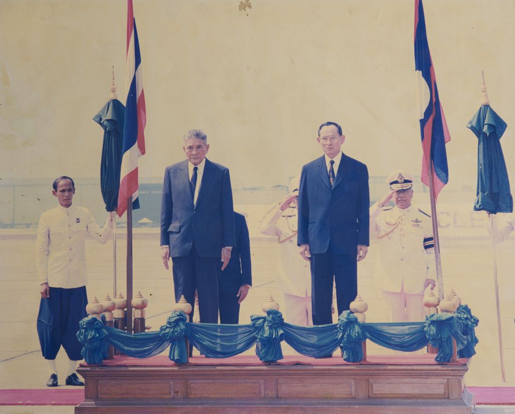 ທ່ານ ໜູ​ຮັກ​ ພູມສະ​ຫວັນ ຢ້ຽມ​ຢາມ​ໄທ