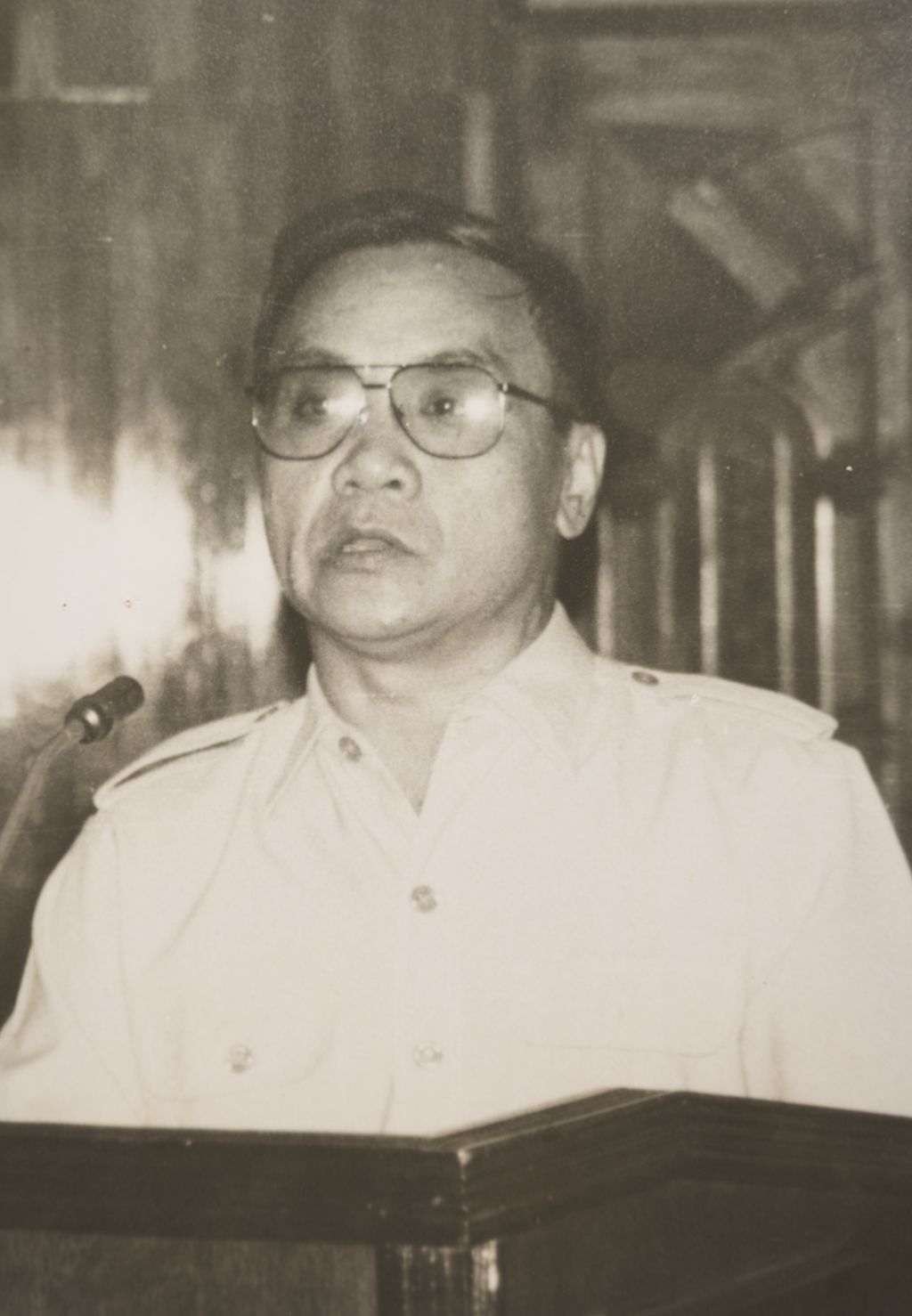 ທ່ານ ທອງ​ສິງ ທຳ​ມະ​ວົງ