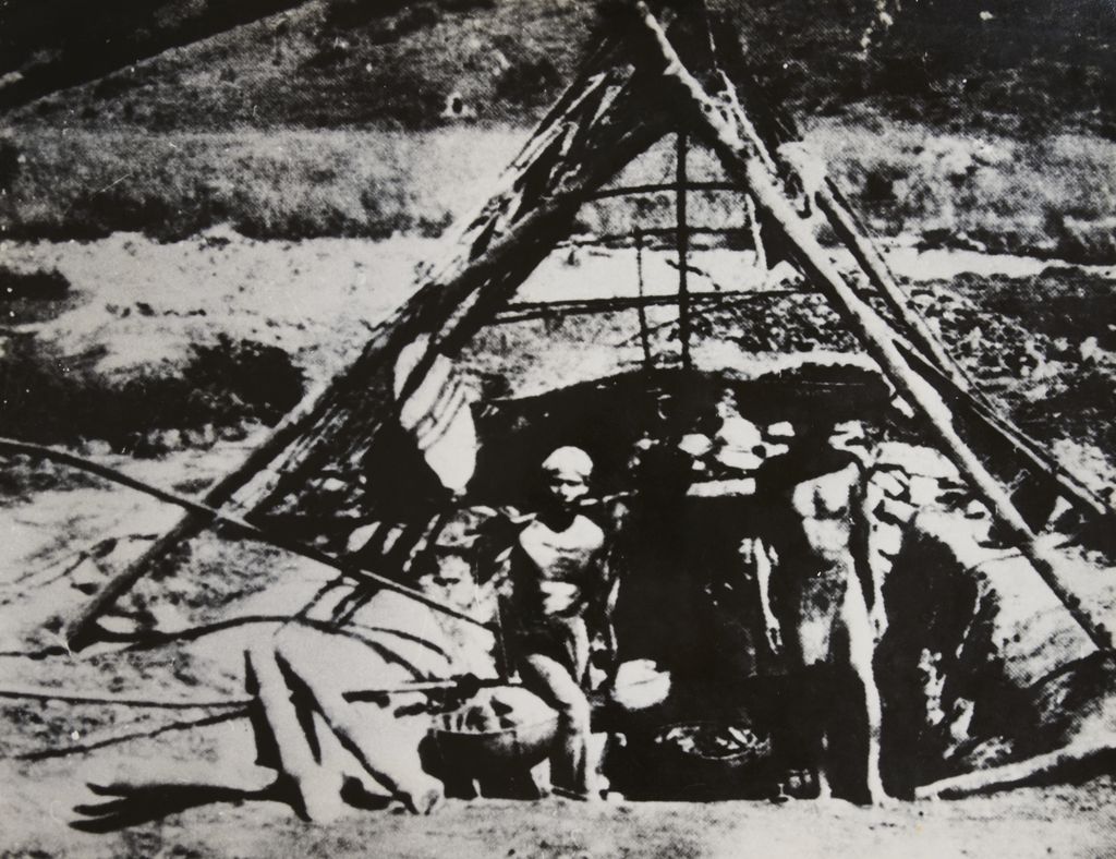 ຊີ​ວິດ​ການ​ເປັນ​ຢູ່ ອັນ​ທຸກ​ຍາກ​ລຳ​ບາກ ຂອງ​ກຳ​ມະ​ກອນ​ຫວຽດ​ນາມ ສະ​ໄໜ​ພວກ​​ລ່າ​ເມືອງ​ຂຶ້ນ​ຝ​ຣັ່ງ​ປົກ​ຄອງ