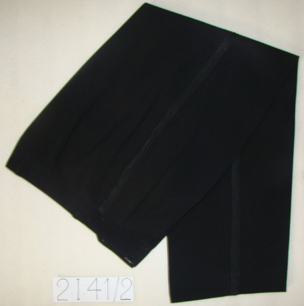 ໂສ້ງ ຜ້າສີດໍາ