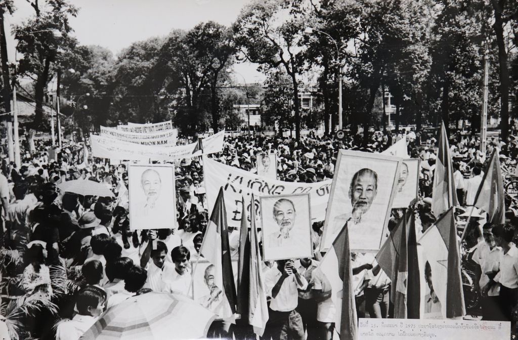 15 ພຶດສະພາປະຊາຊົນໂຊງ່ອນລວມມິດຕິງຊົມເຊີຍໄຊຊະນະ