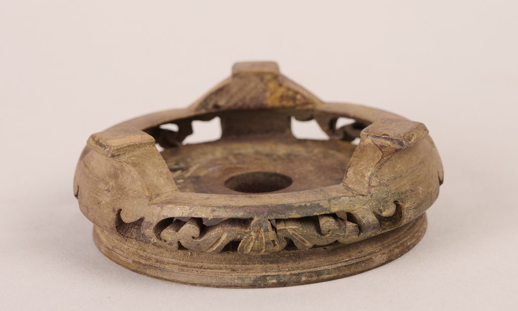 ຖາດຕັ້ງຈອກນ້ອຍ