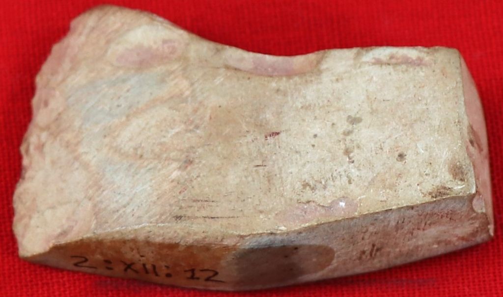 ຫີນຟ້າຜ່າ ເຮັດດ້ວຍຫີນ