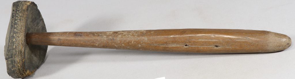 ໄມ້ຕີຄ້ອງວົງເຮັດດ້ວຍໄມ້