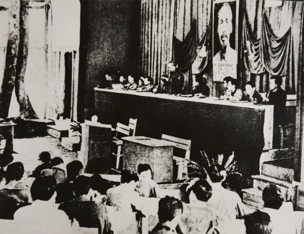 ກອງ​ປະ​ຊຸມ​ຜູ້​ແທນ​ທົ່ວ​ປະ​ເທດ​ຄັ້ງ​ທີ 11 ກອມ​ມູ​ນິດ​ອິນ​ດູ​ຈີນ​ປີ 1941 ຫວຽດ​ບັກ