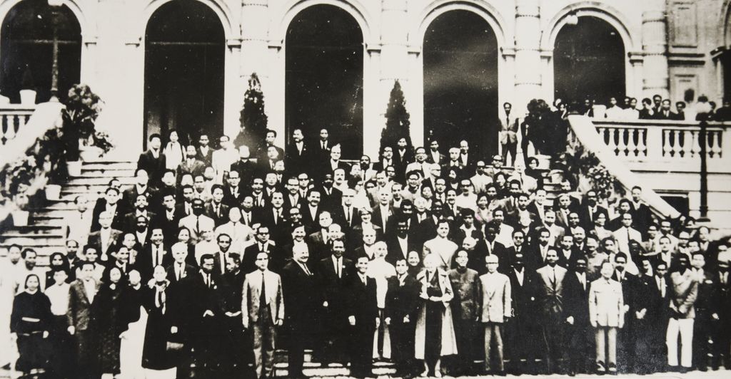 ປະ​ທານ ໂຮ​ຈິ​ມິນ ພ້ອມ​ກັບ​ບັນ​ດາ​ຜູ້​ແທນ ມາ​ຮ່ວມກອງ​ປະ​ຊຸມ​ສາ​ມະ​ຄີ​ສາ​ກົນ