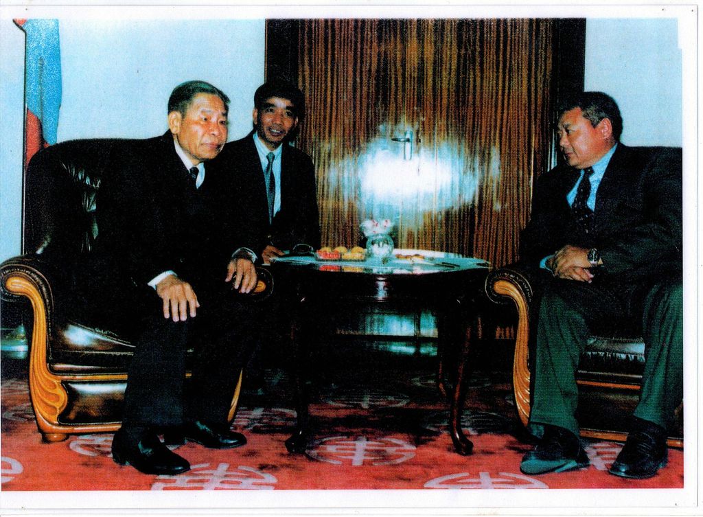 ການນຳລາວຕ້ອນຮັບແຂກຕ່າງປະເທດ