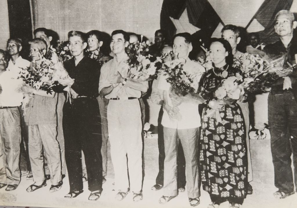 ງານ​ໜຶ່ງ​ທີ​ຫວຽດ​ນາມ