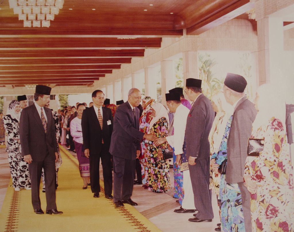 ທ່ານ ຄຳໄຕ ຢ້ຽມຢາມບູໄນ