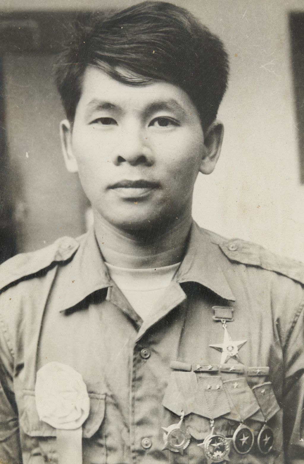 ສະ​ຫາຍ ດວງ​ໃຈ ປ້ອງ​ກັນ​ຊາດ