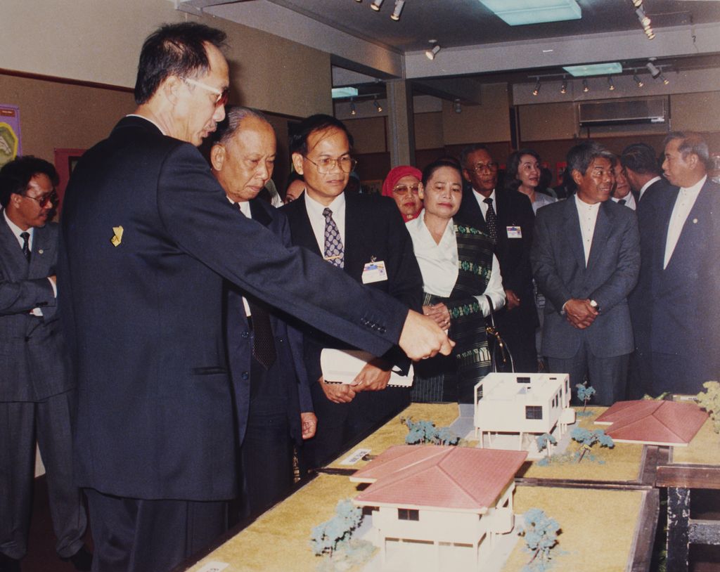 ທ່ານ ຄຳໄຕ ຢ້ຽມຢາມບູໄນ