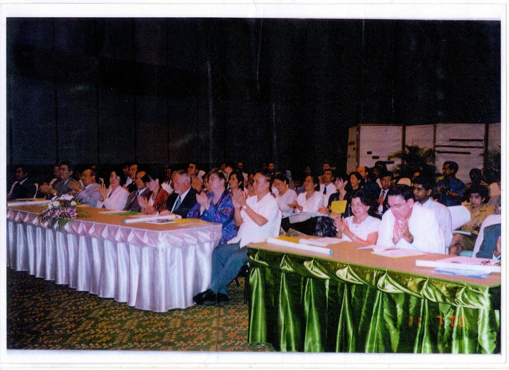 ​ປະ​ຖະ​ກະ​ຖາ​ລາວ-ລັດ​ເຊຍ