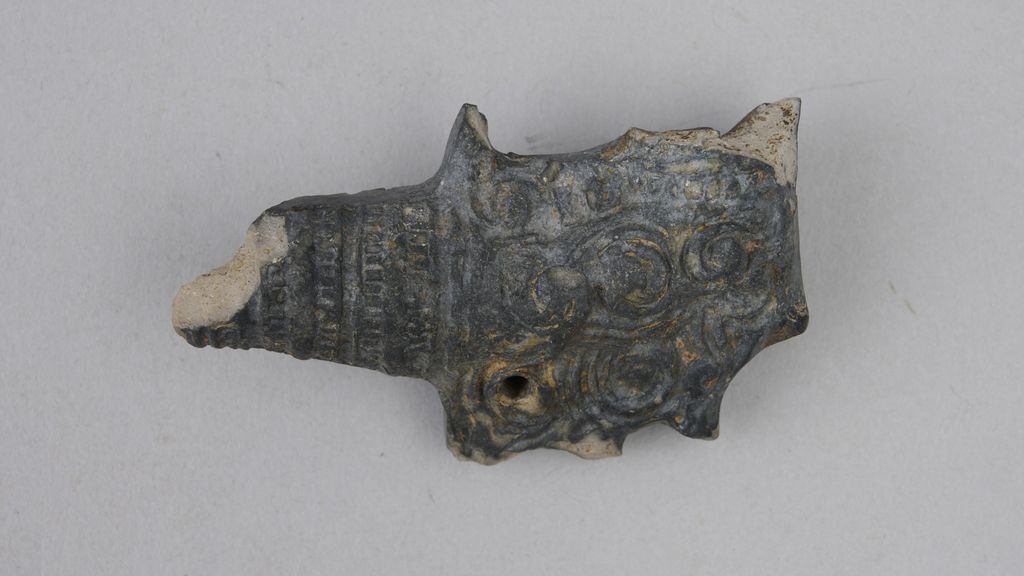 ສ່ວນຄໍກອກຢາສູບ