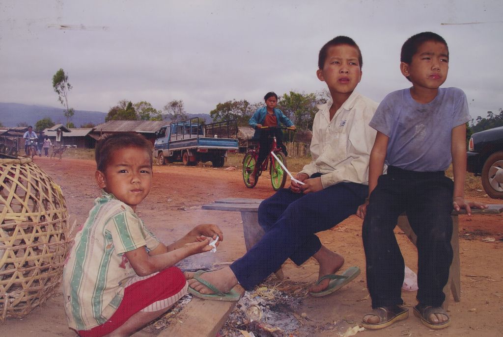 ເດັກ​ຊາຍ