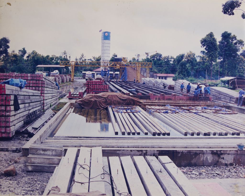 ໂຮງງານຜະລິດເສົາໄຟຟ້າ