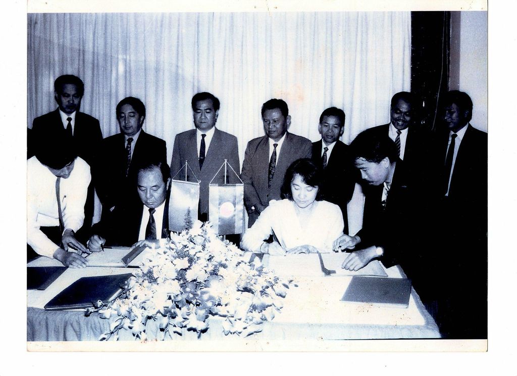 ພິ​ທີ​ເຊັນ​ສັນ​ຍາ​ຮ່ວມ​ມື​ລາວ-ຈີນ