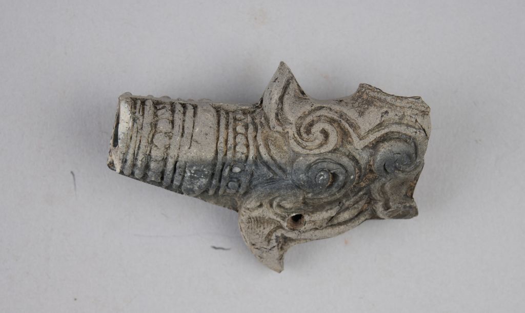 ຊິ້ນສ່ວນກາງກອກຢາສູບ