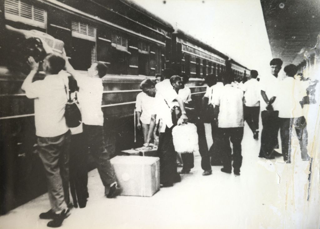 ຂະ​ບວນ​ລົດ​ໄຟ