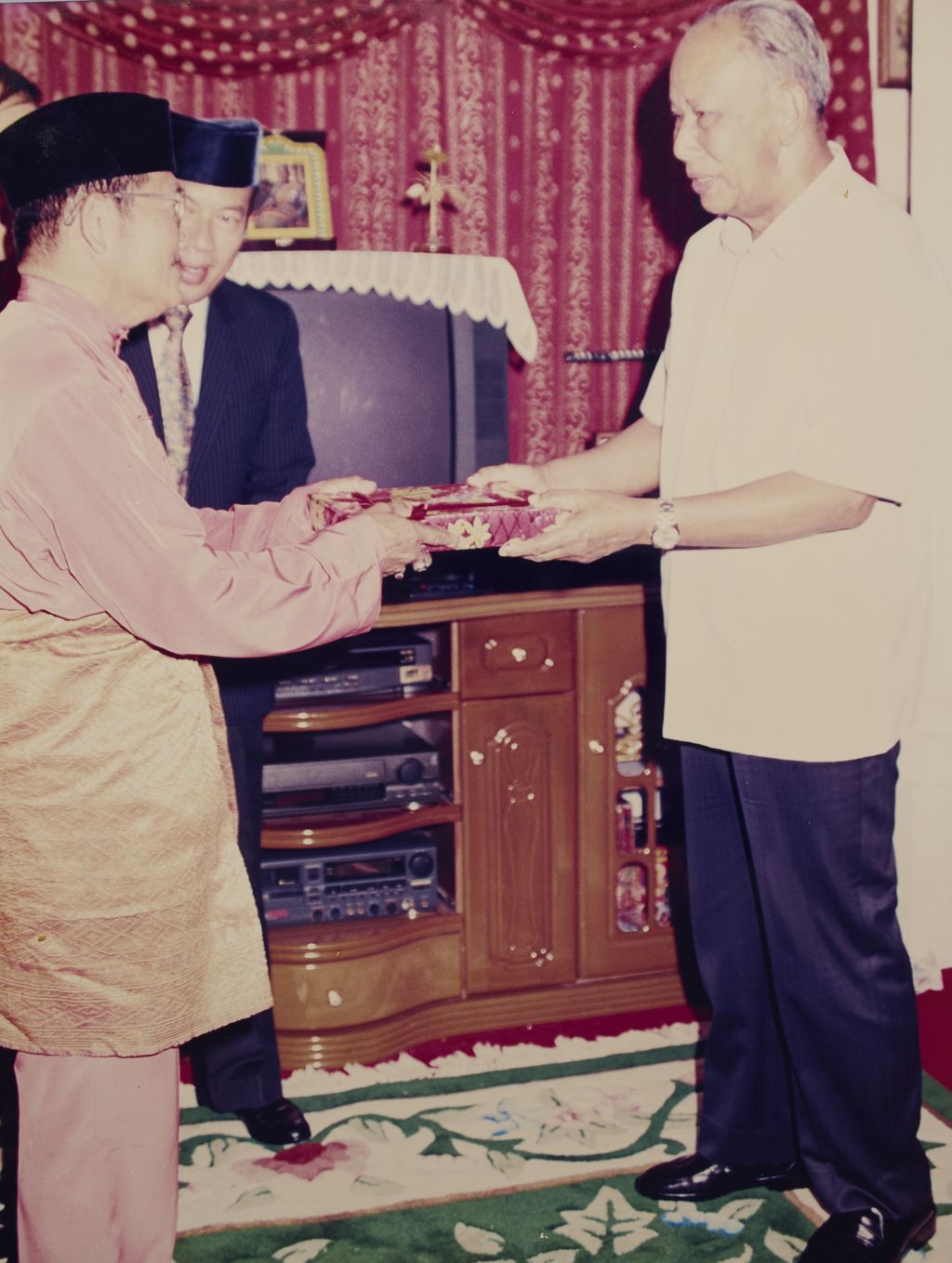 ທ່ານ ຄຳໄຕ ສີ​ພັນ​ດອນ ຢ້ຽມຢາມບູໄນ