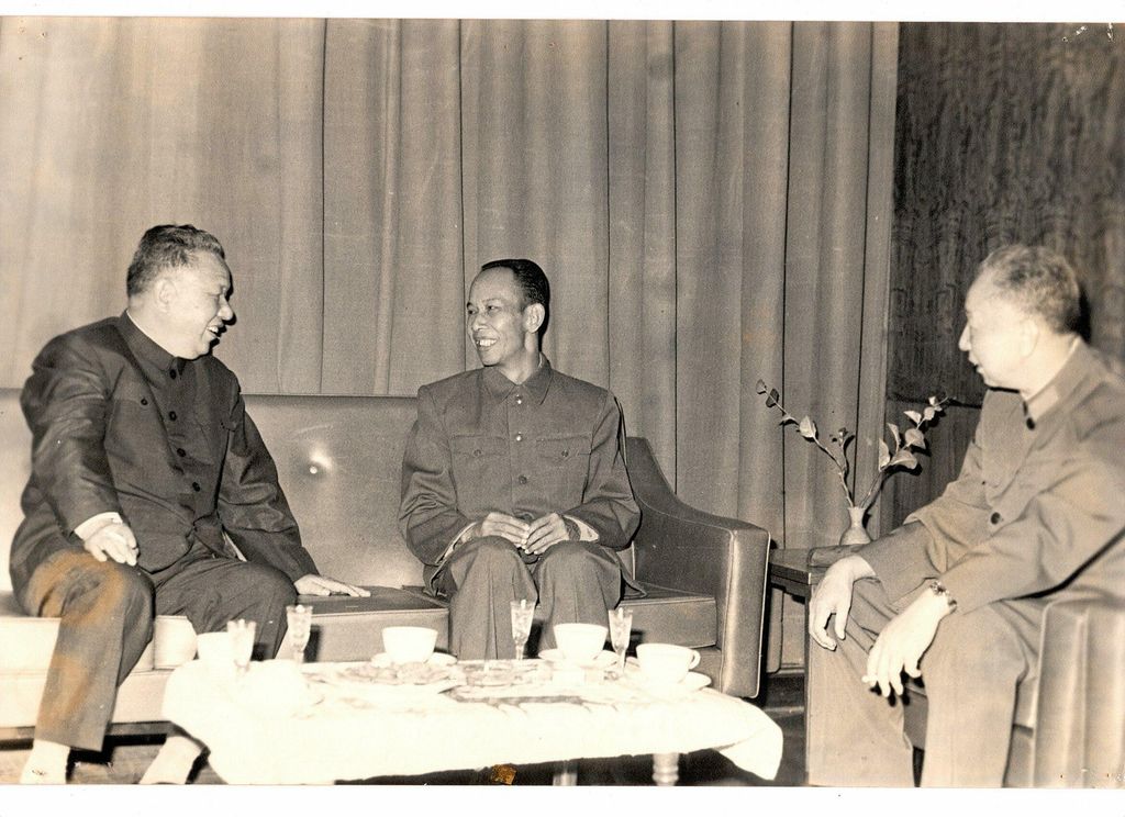 ທ່ານ ຄຳໄຕ ສີພັນດອນ ຕ້ອນຮັບການນຳຂັ້ນສູງຕ່າງປະເທດ