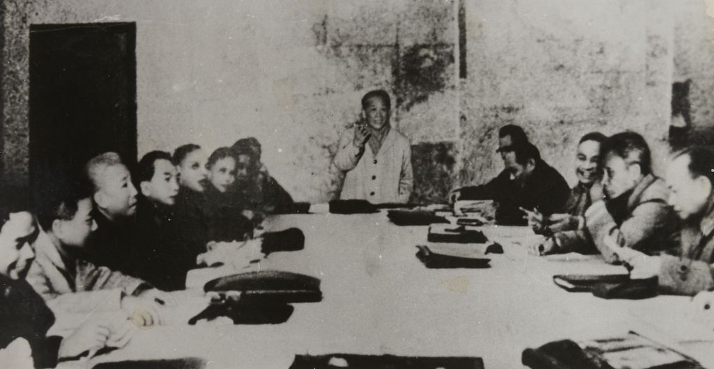 ກອງ​ປະ​ຊຸມ​ປືກ​ສາ​ຫາ​ລື