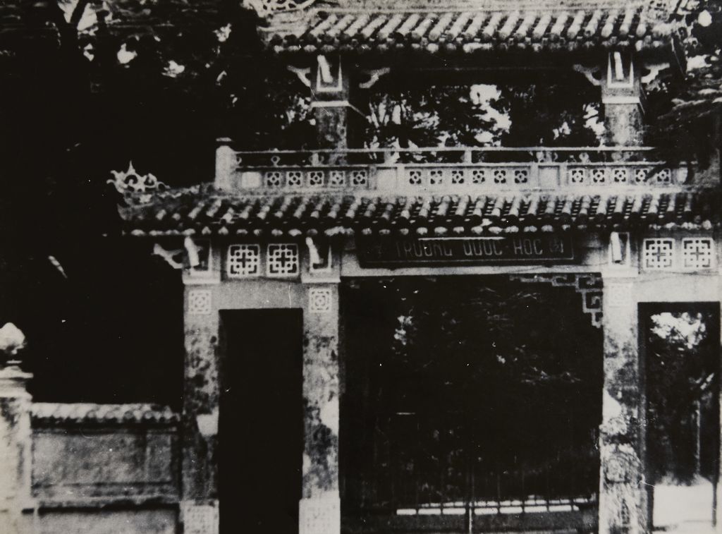 ປະ​ທານ​ໂຮ​ຈິ​ມິນ ຕັ້ງ​ໃຈ​ຮ່ຳ​ຮຽນ ປີ 1907