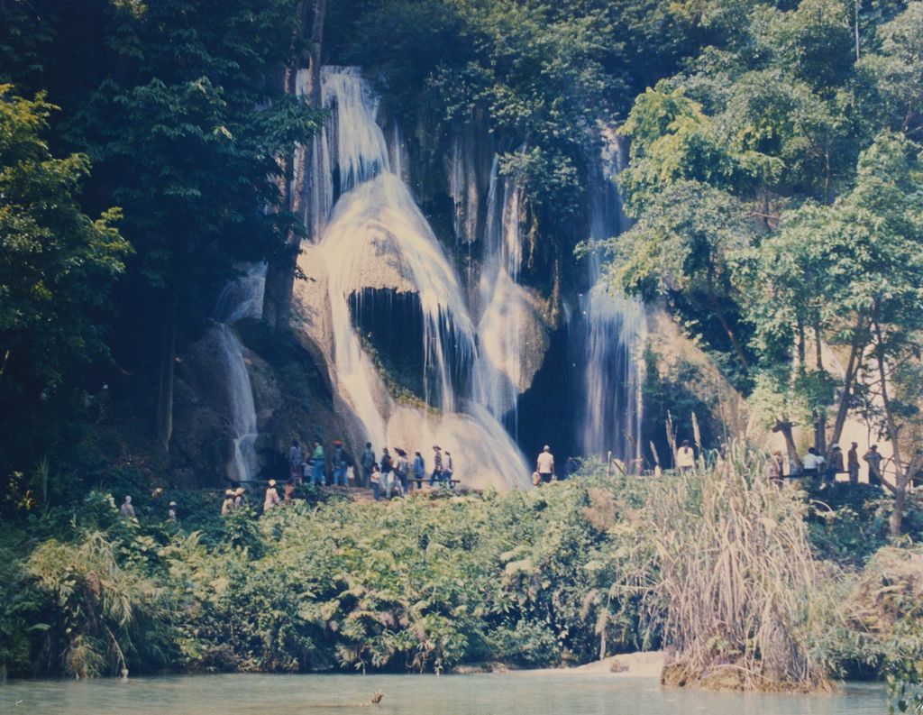 ນ້ຳຕົກຕາດກວາງຊີ