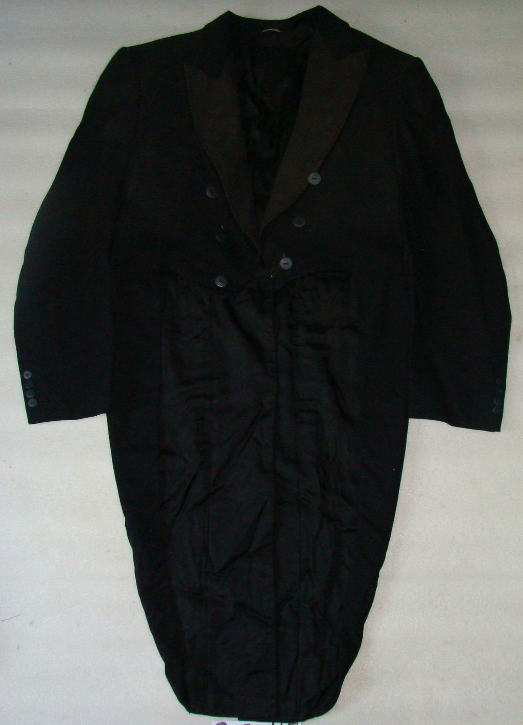 ເສຶ້ອມັງໂຕ ຜ້າສີດໍາ