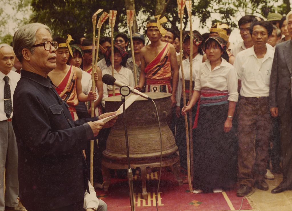 ທ່ານ ໂດ​ເລື່ອຍ ເຂົ້າ​ຮ່ວມ​ບຸນ​ນະ​ມັດ​ສະ​ການ​ກະ​ສັດ​ຮຸ່ງ​ເຮືອງ