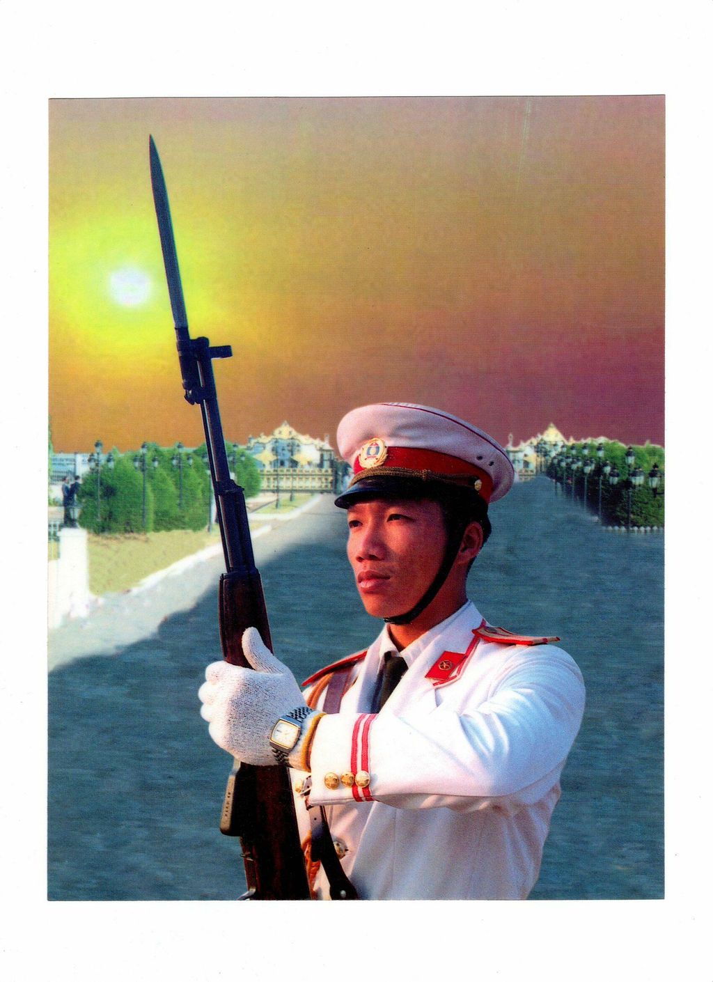 ຝຶກ​ແອບ​ລະ​ບຽບ​ຄຳ​ນັບ