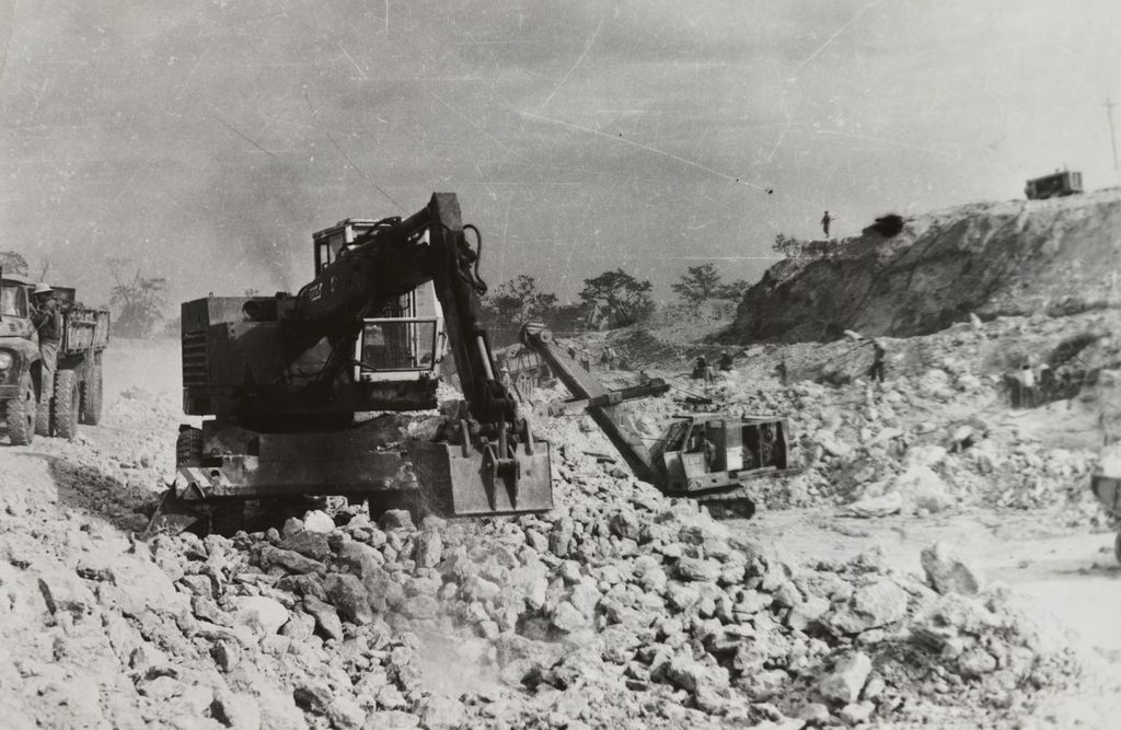 ວິ​ຊາ​ການ​ຂົວ​ທາງ​ຮ່ວມ​ໂຄງ​ການກໍ່​ສ້າງ​ເສັ້ນ​ທາງ