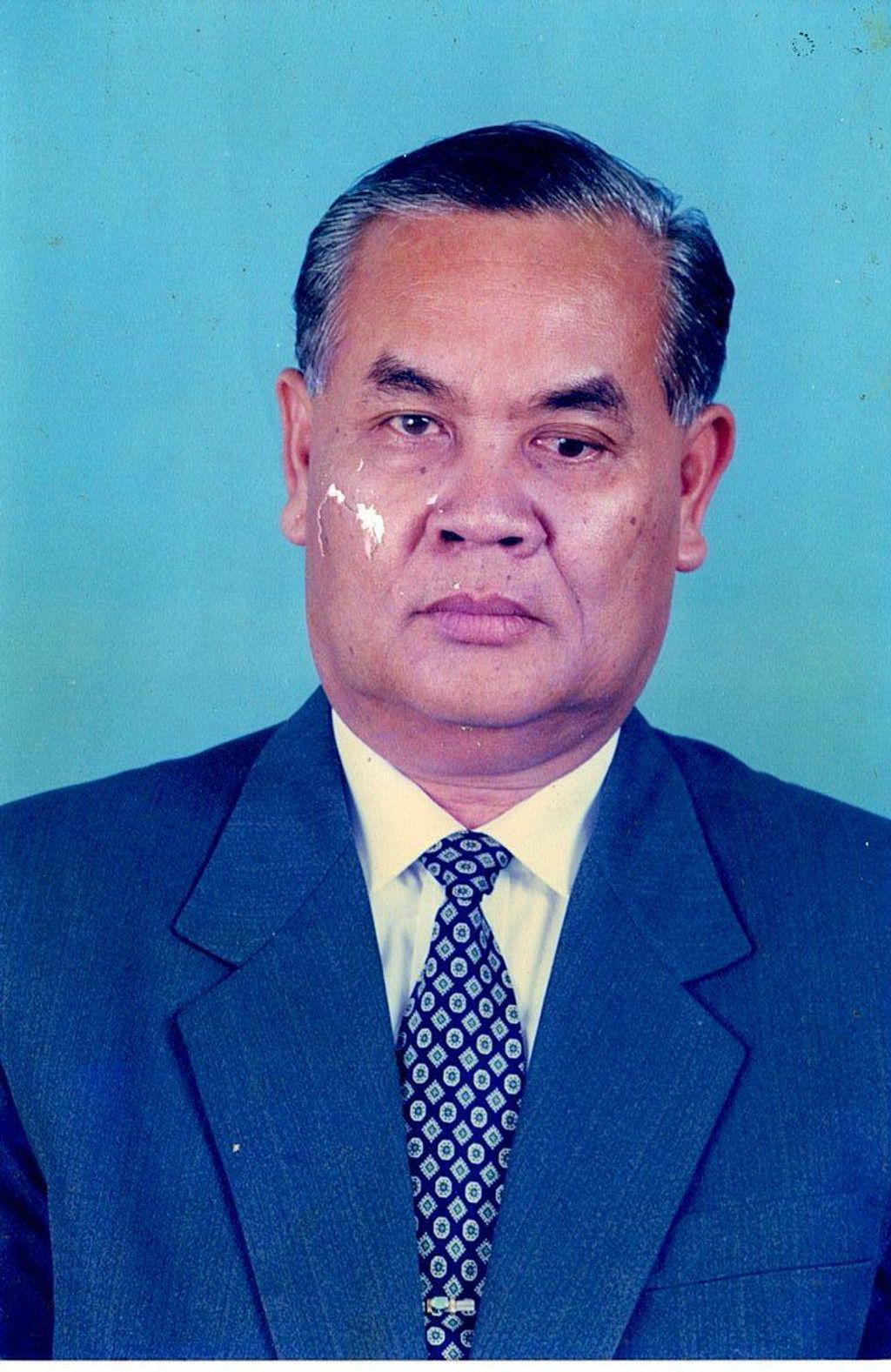 ສ/ຫ ສ່ຽນ ສະ​ພັງ​ທອງ