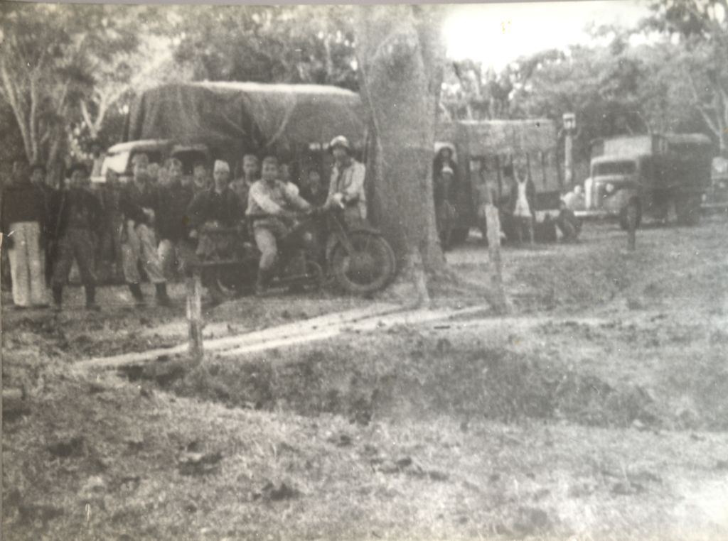 ຄ້າຍ​ທະ​ຫານ​ຝ່າຍ​ວຽງ​ຈັນ