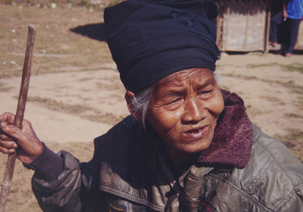 ແມ່​ເຖົ້າ