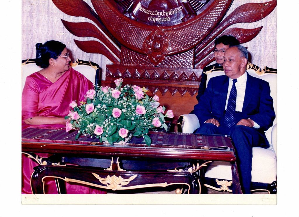 ທ່ານ ຄຳ​ໄຕ ສີ​ພັນ​ດອນ ຕ້ອນ​ຮັບ​ແຂກ​ຕ່າງ​ປະ​ເທດ