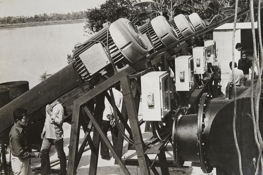 ຊົນ​ລະ​ປະ​ທານ9ລ້ຽວ