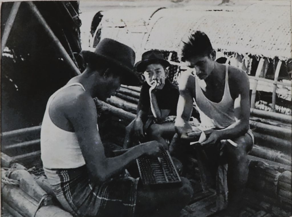 ຮູບພາບຂາວດໍາ ການຄິດໄລ່ດ້ວຍລູກຄິດ ປີ 1951