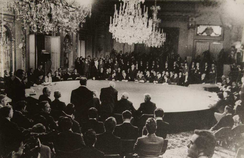 ກອງ​ປະ​ຊຸມ​ຂອງ​ຕ່າງ​ປະ​ເທດ