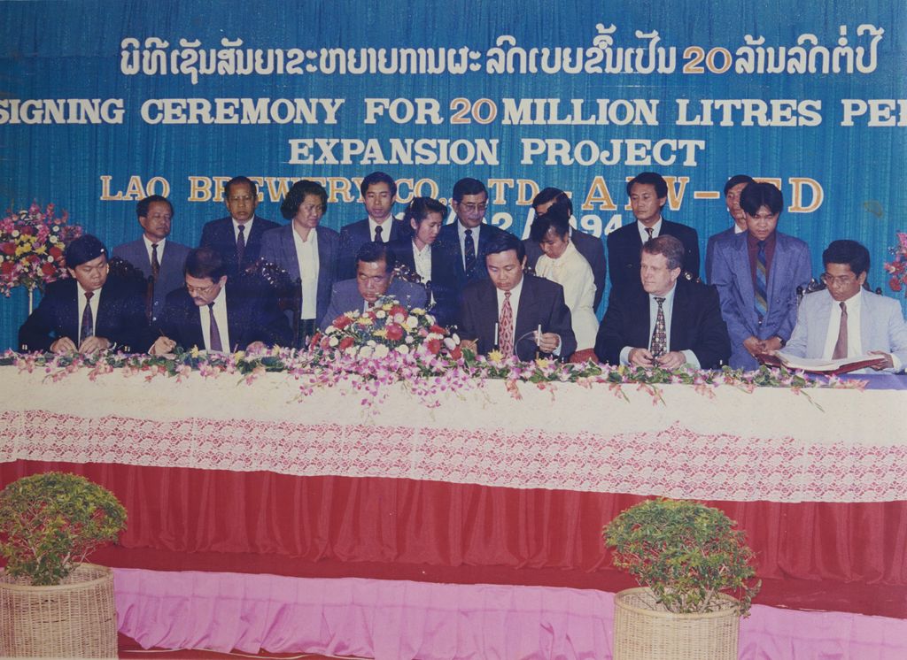 ພິທີເຊັນສັນຍາຂະຫຍາຍການຜະລິດລົດເບຍຂື້ນເປັນ20ລ້ານລົດຕໍ່ປີ