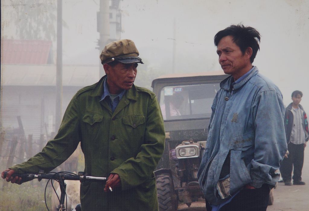 ຊົນ​ເຜົ່າ​ມົ້ງ