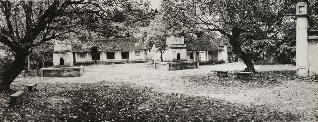 ສຸ​ສານ​ເຈົ້າ​ຊີ​ວິດ ຫຸ່ງ​ເວືອງຢ່າ ເມືອງ​ຟອງ ເຈົ້າ​ແຂວງ​ຫວິນ​ຟູ