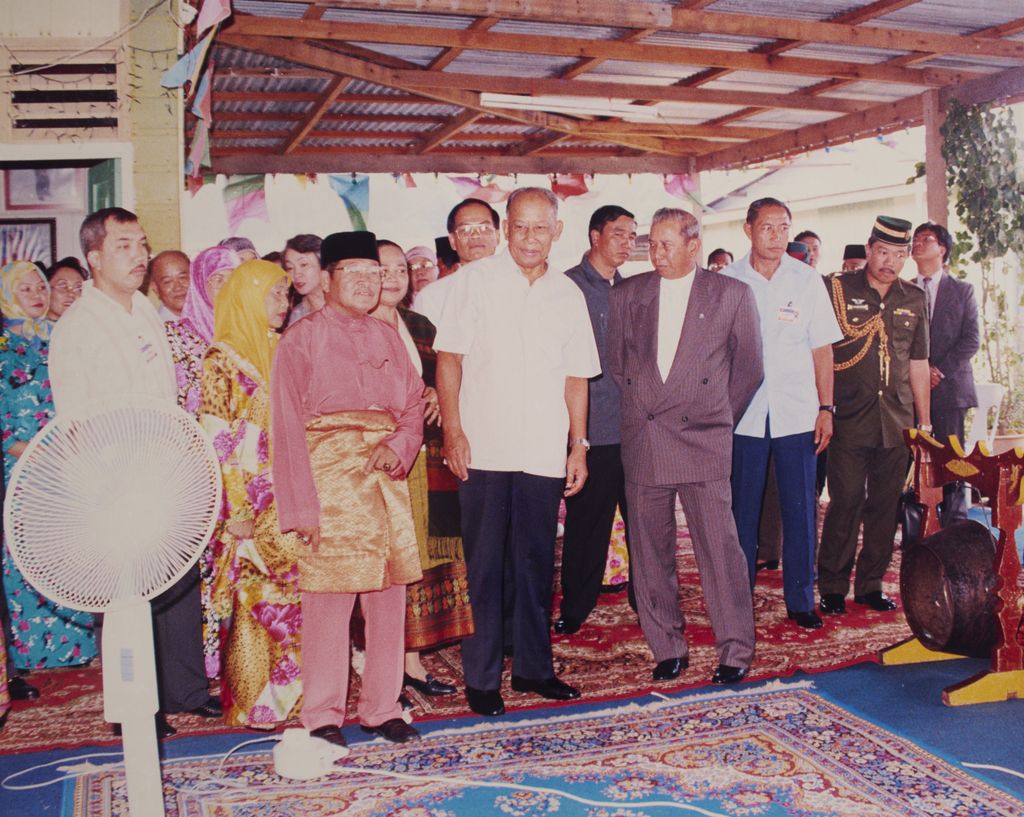 ທ່ານ ຄຳໄຕ ຢ້ຽມຢາມບູໄນ